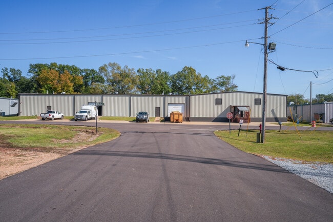 More details for 216 Industrial Dr, Ridgeland, MS - Industrial for Lease