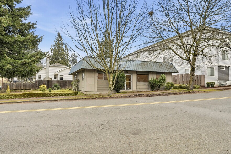 3004 SE 50th Ave, Portland, OR à vendre - Photo du bâtiment - Image 3 de 23