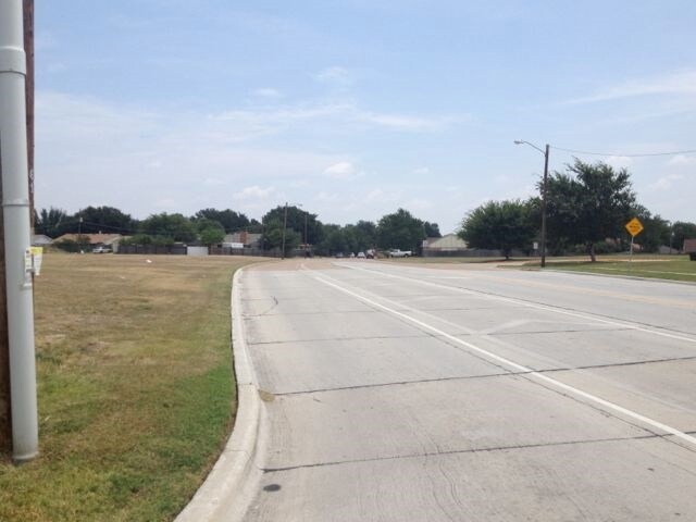 3791 Robinson Rd, Grand Prairie, TX for sale - Building Photo - Image 2 of 5