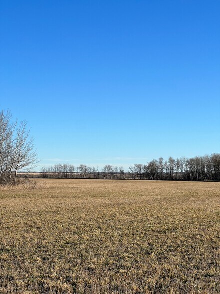 NW-28-71-5-W6, Grande Prairie, AB à vendre - Photo du bâtiment - Image 3 de 4