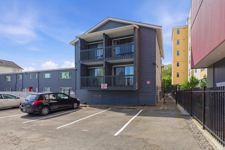 4526 S Henderson St, Seattle, WA for sale - Building Photo - Image 2 of 16