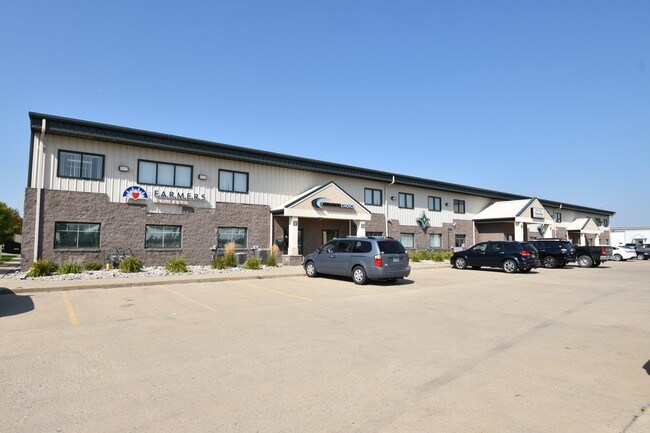 Plus de détails pour 4141 38th St S, Fargo, ND - Bureau, Industriel à louer