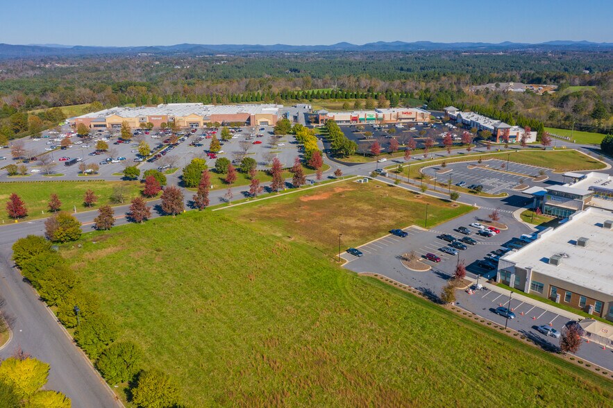 4780 Hickory Blvd, Granite Falls, NC à louer - Photo du bâtiment - Image 2 de 7