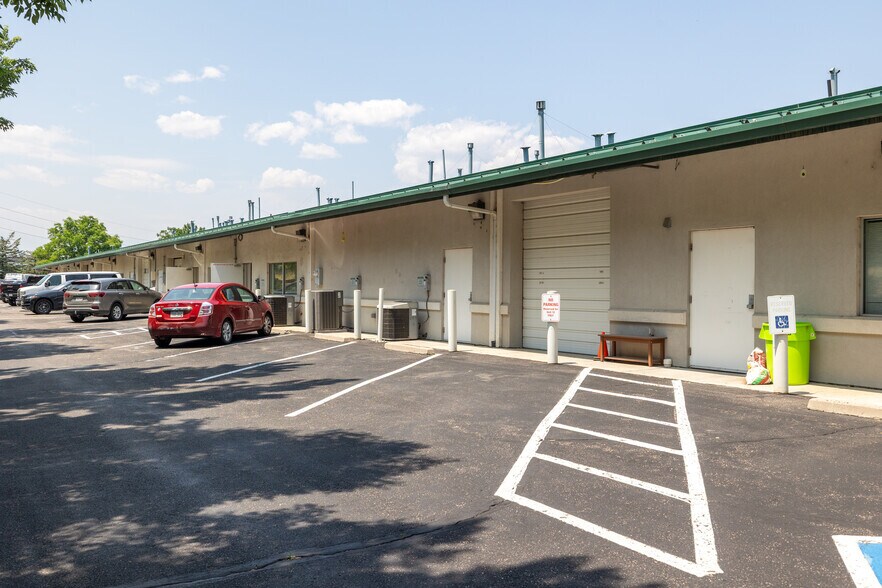 3001 Industrial Ln, Broomfield, CO à louer - Photo du bâtiment - Image 2 de 21