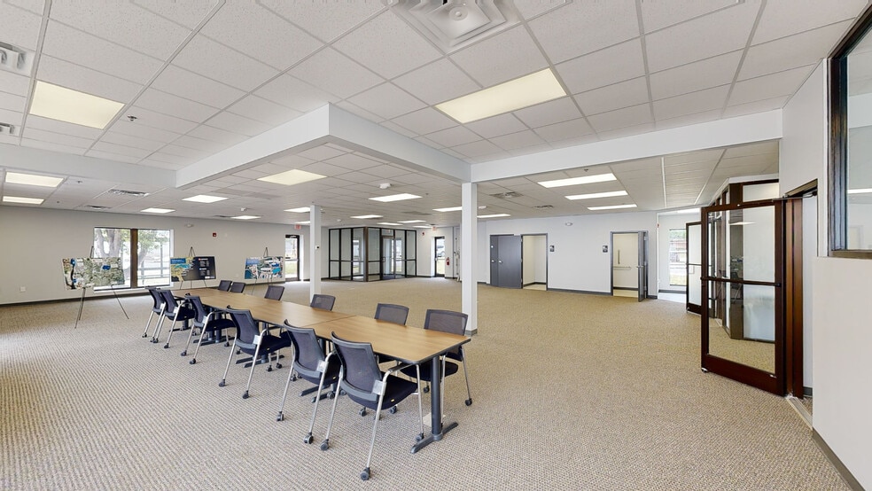 202 Raleigh St, Wilmington, NC for lease - Matterport 3D Scan - Image 3 of 39
