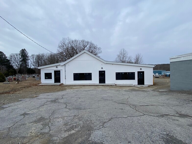 137 Overlook Rd, Poughkeepsie, NY à louer - Photo du bâtiment - Image 3 de 29