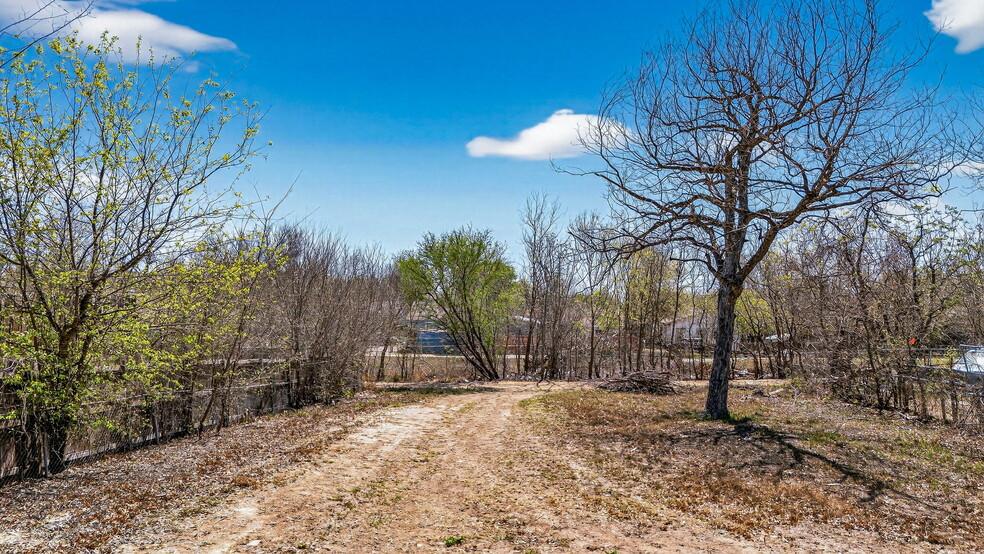 920 Martin Luther King Dr, San Antonio, TX for sale - Building Photo - Image 3 of 23