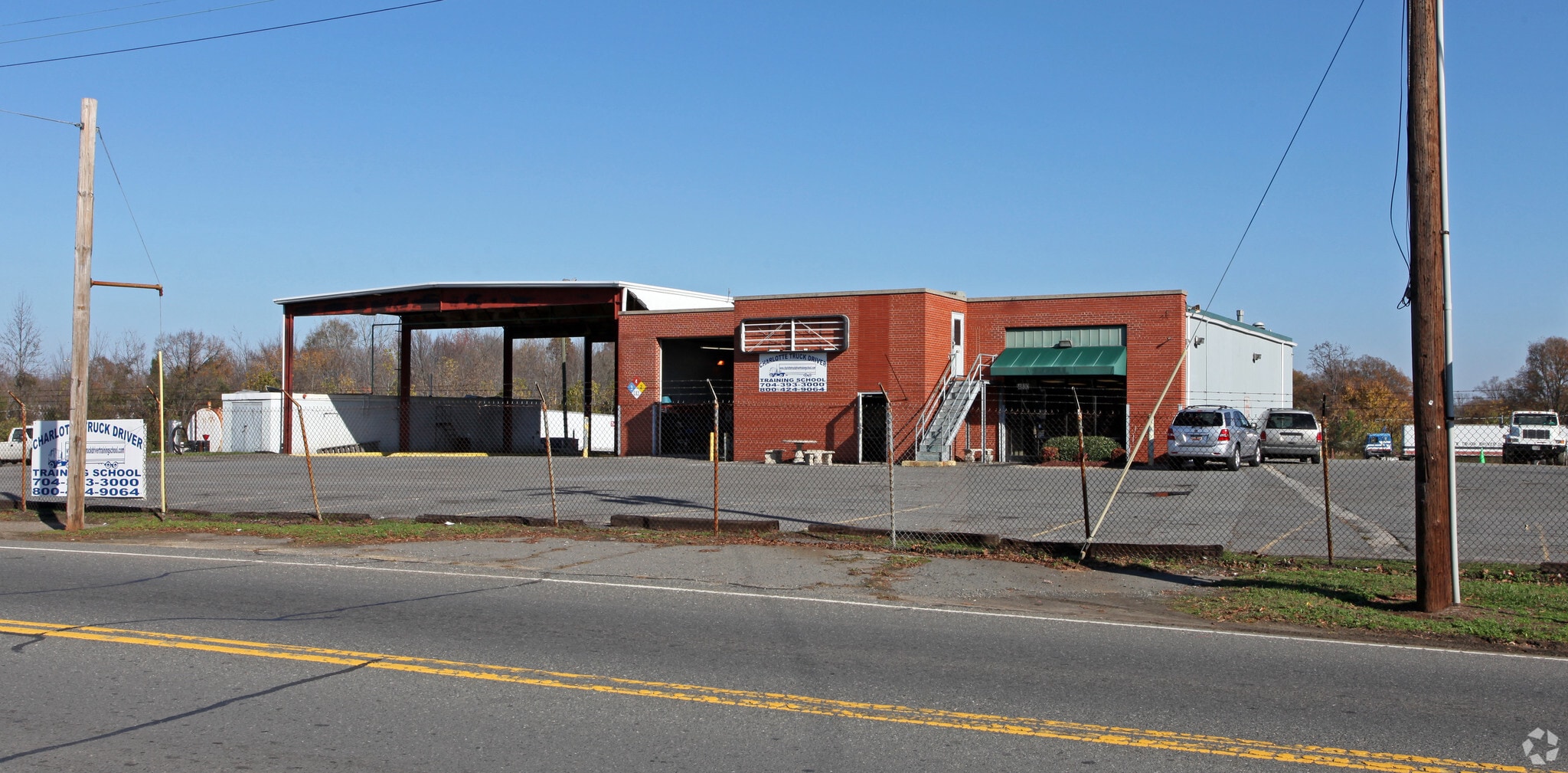 4830 Hovis Rd, Charlotte, NC for lease Primary Photo- Image 1 of 5