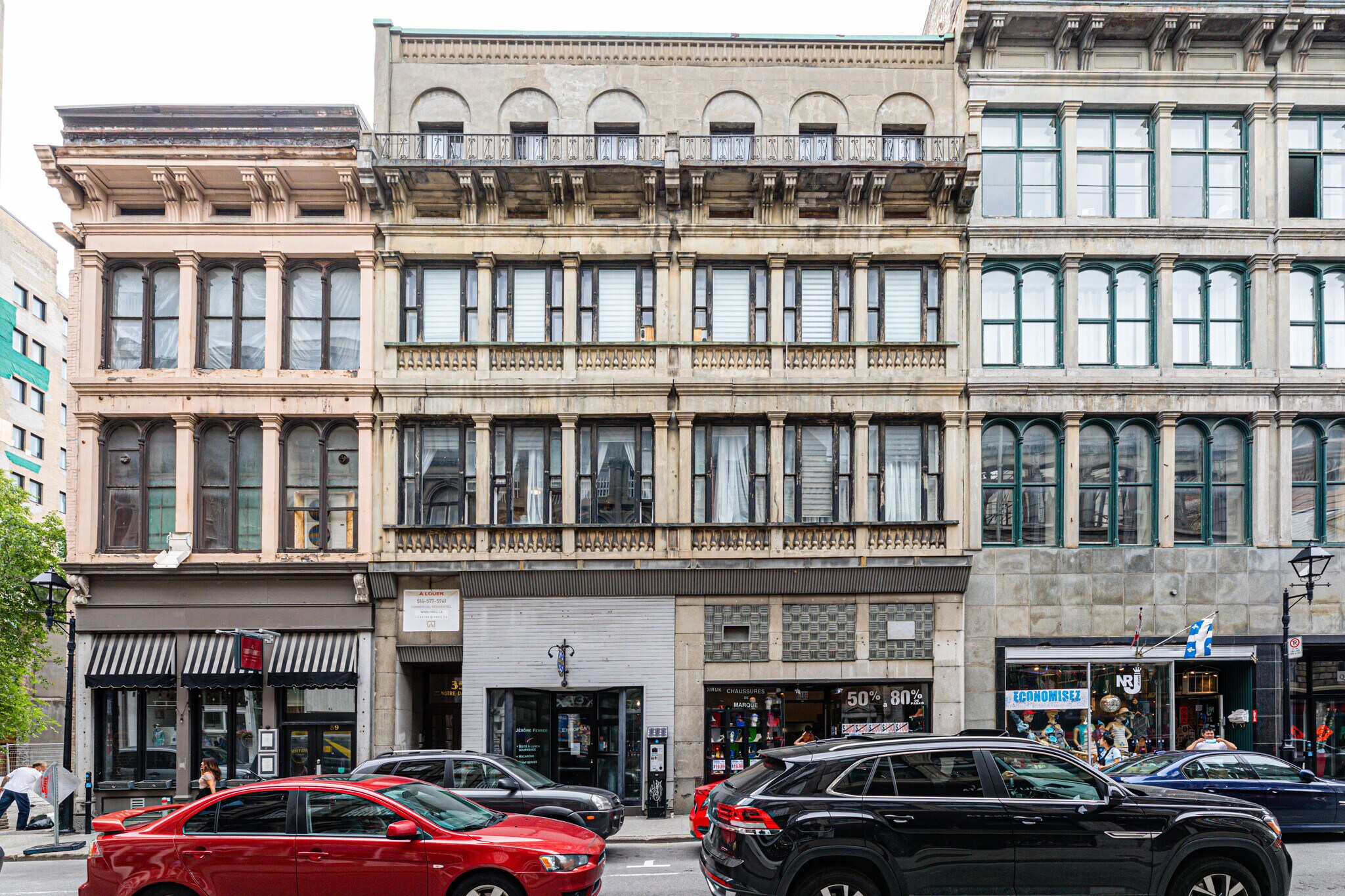 29-35 Rue Notre-Dame O, Montréal, QC for sale Primary Photo- Image 1 of 1