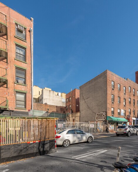 98-100 Bayard St, New York, NY à vendre - Photo du bâtiment - Image 3 de 8
