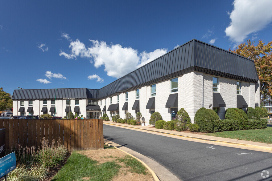 3930 Walnut St, Fairfax, VA for sale - Building Photo - Image 1 of 1