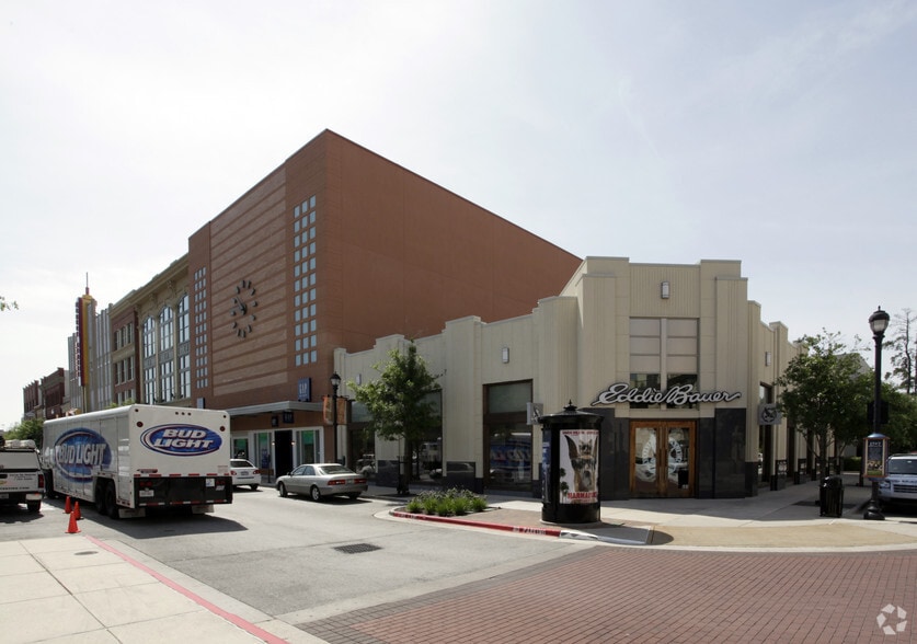 9595 Six Pines Rd, The Woodlands, TX for lease - Building Photo - Image 2 of 15