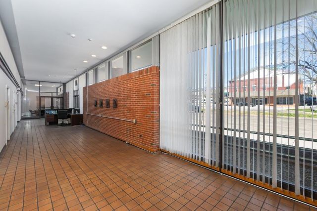 261 E Palmer St, Franklin, NC à vendre - Photo du bâtiment - Image 2 de 13