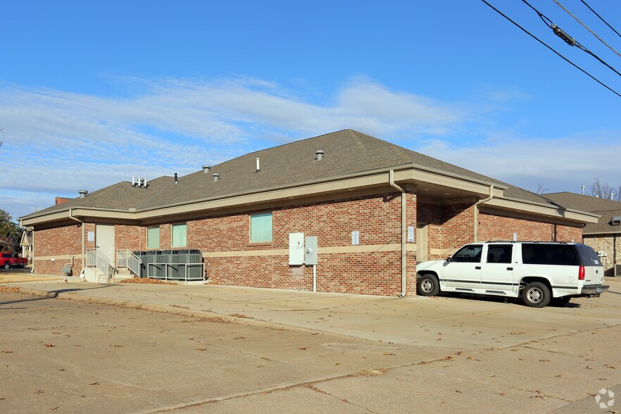 510 SE Delaware Ave, Bartlesville, OK à vendre - Photo du b timent - Image 3 de 3