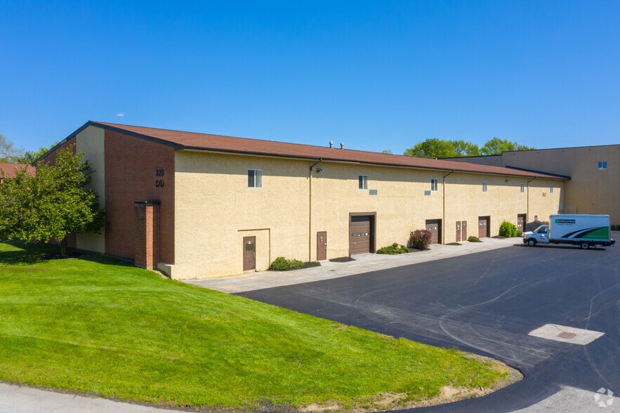 300 Cornell Dr, Wilmington, DE for lease - Building Photo - Image 2 of 7
