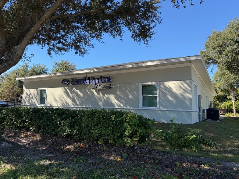 108 S Park Ave, Apopka, FL à louer - Photo du bâtiment - Image 3 de 10