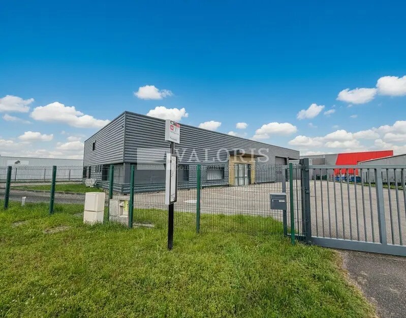 Flex in Arnas for lease Building Photo- Image 1 of 7