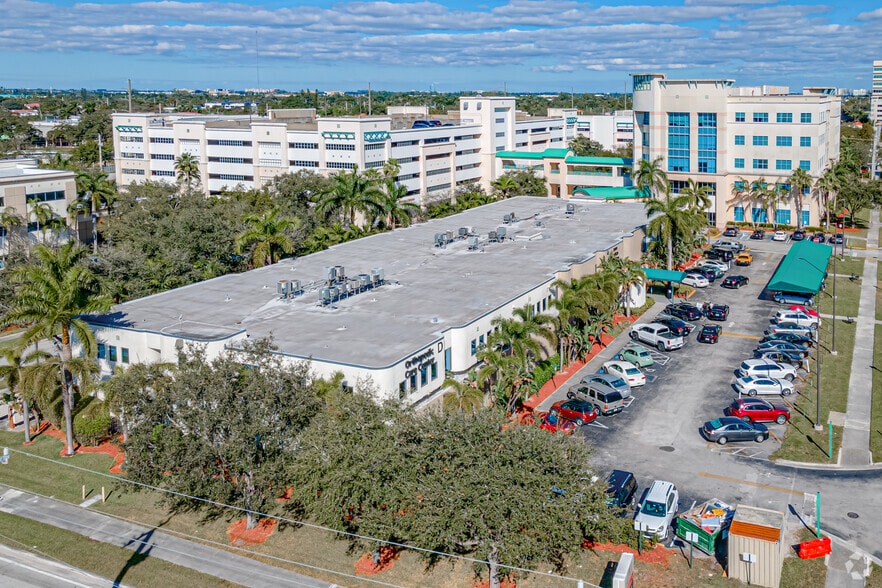 21000 NE 28th Ave, Aventura, FL for lease - Aerial - Image 2 of 3