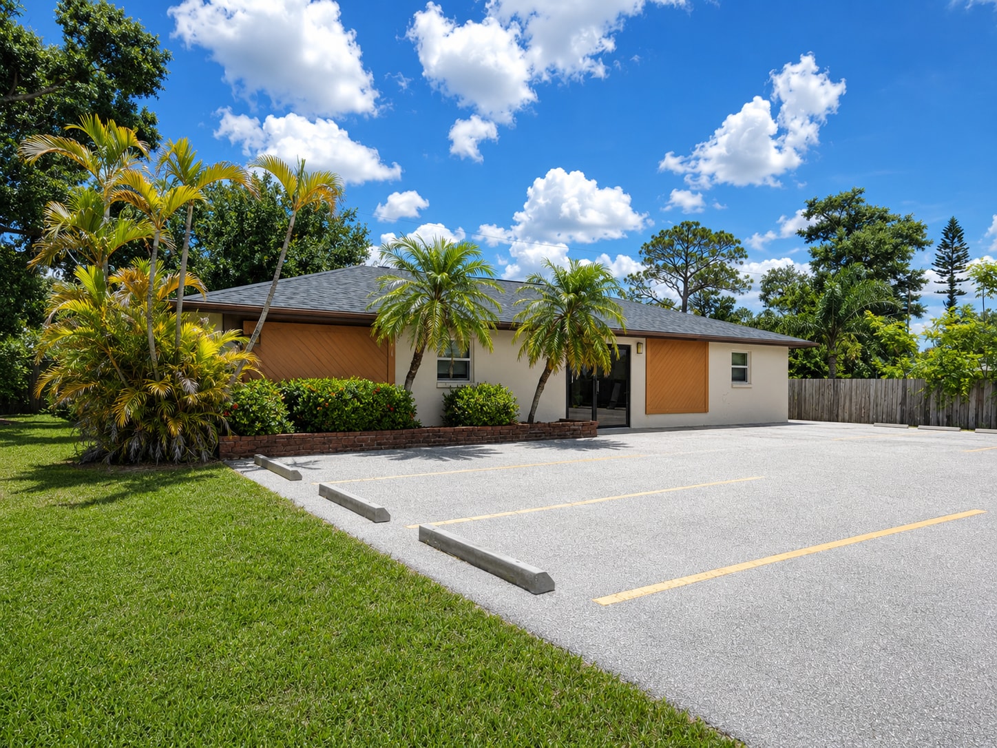 3905 S Shade Ave, Sarasota, FL for sale Building Photo- Image 1 of 8