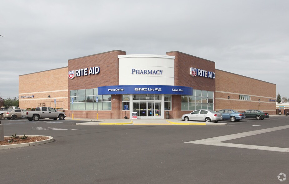 48 Robertson Blvd, Chowchilla, CA à vendre - Photo du bâtiment - Image 2 de 4