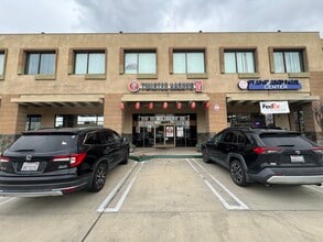 28040 Bouquet Canyon Rd, Saugus, CA for lease Interior Photo- Image 2 of 58