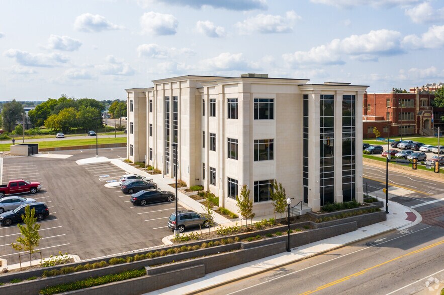 500 NW 6th St, Oklahoma City, OK à louer - Photo du bâtiment - Image 3 de 13