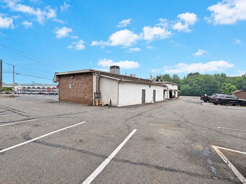 1071 State Route 940, Hazle Township, PA for sale - Building Photo - Image 2 of 5