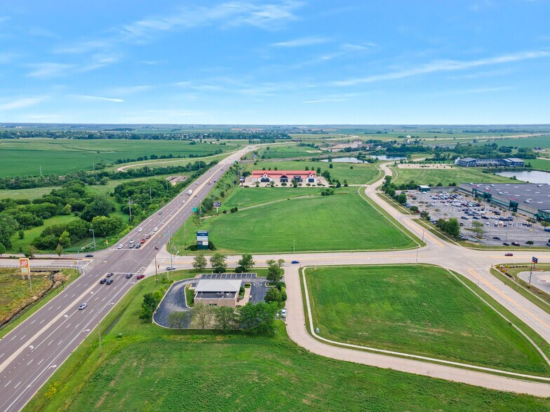 2001 Shepard Rd, Normal, IL for lease - Building Photo - Image 3 of 15