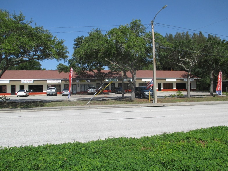 9150 49th St N, Pinellas Park, FL à louer - Photo du bâtiment - Image 3 de 5