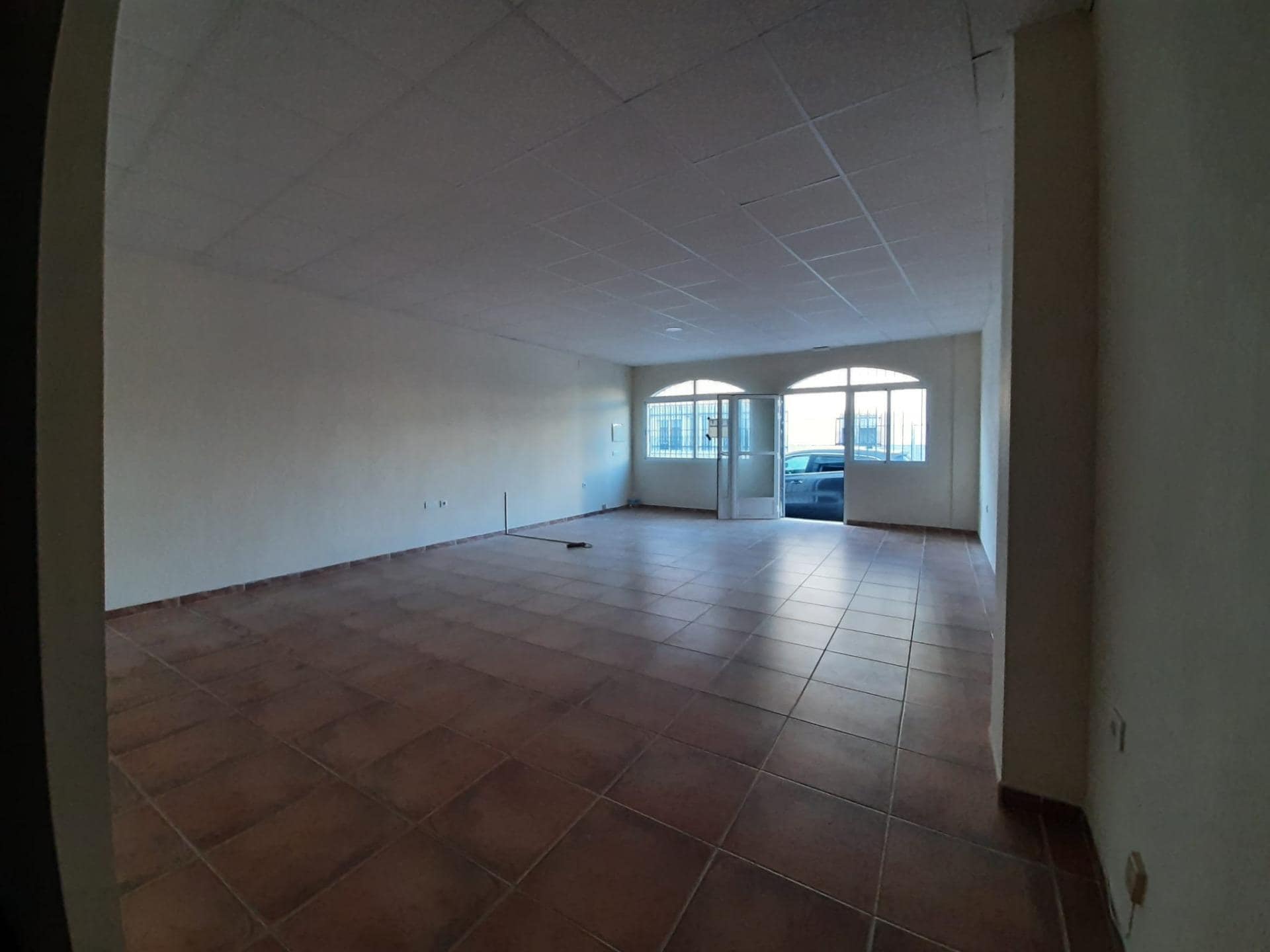 Retail in Malpartida de Cáceres for sale Building Photo- Image 1 of 7