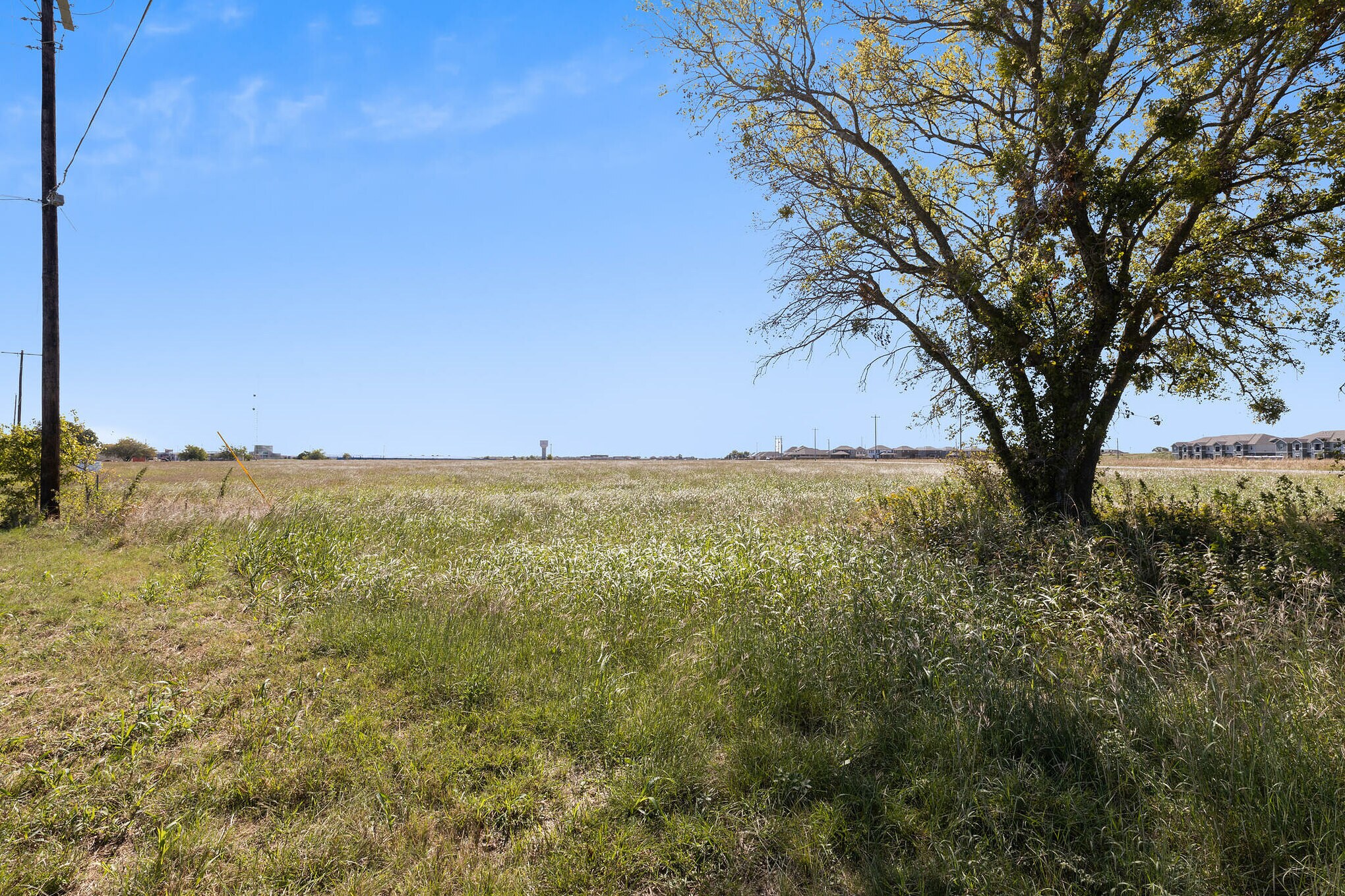 2100 San Antonio Street, Lockhart, TX à vendre Photo principale- Image 1 de 25