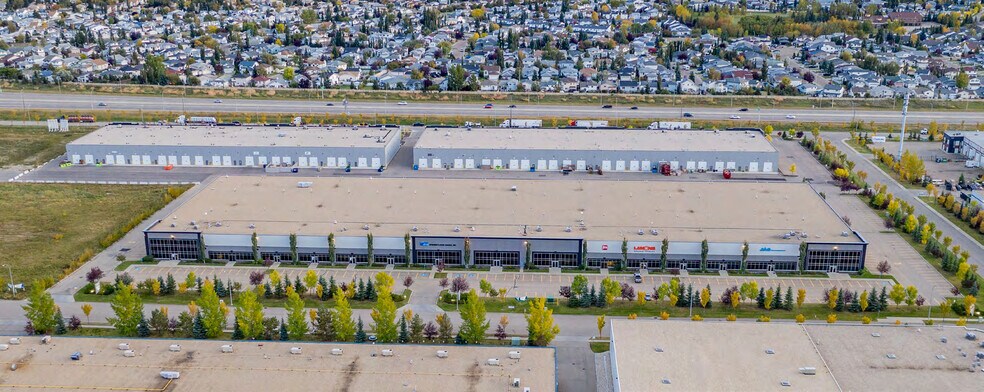5103 36 St, Edmonton, AB à louer - Photo du bâtiment - Image 3 de 7