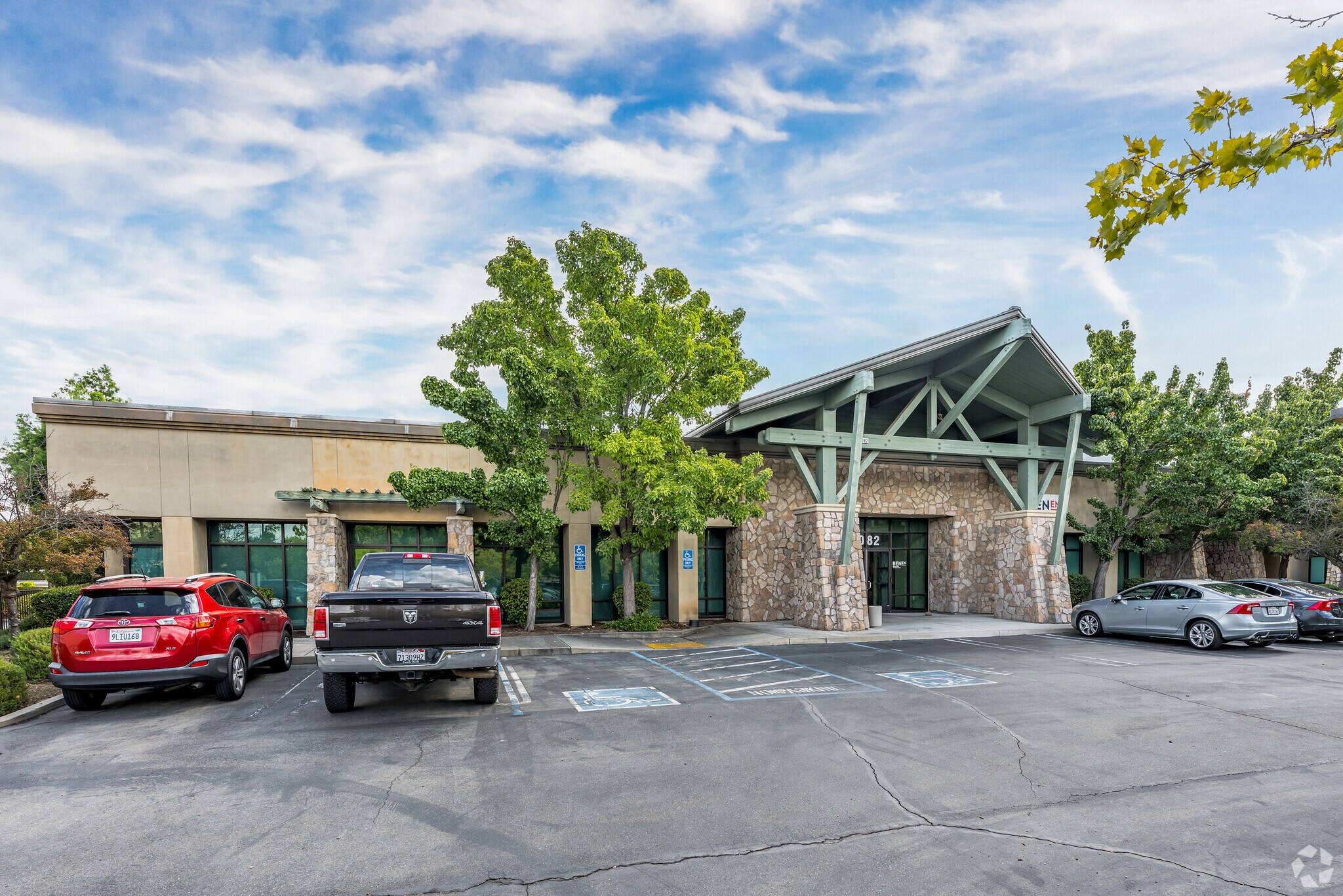 1082 Sunrise Ave, Roseville, CA for lease Primary Photo- Image 1 of 6