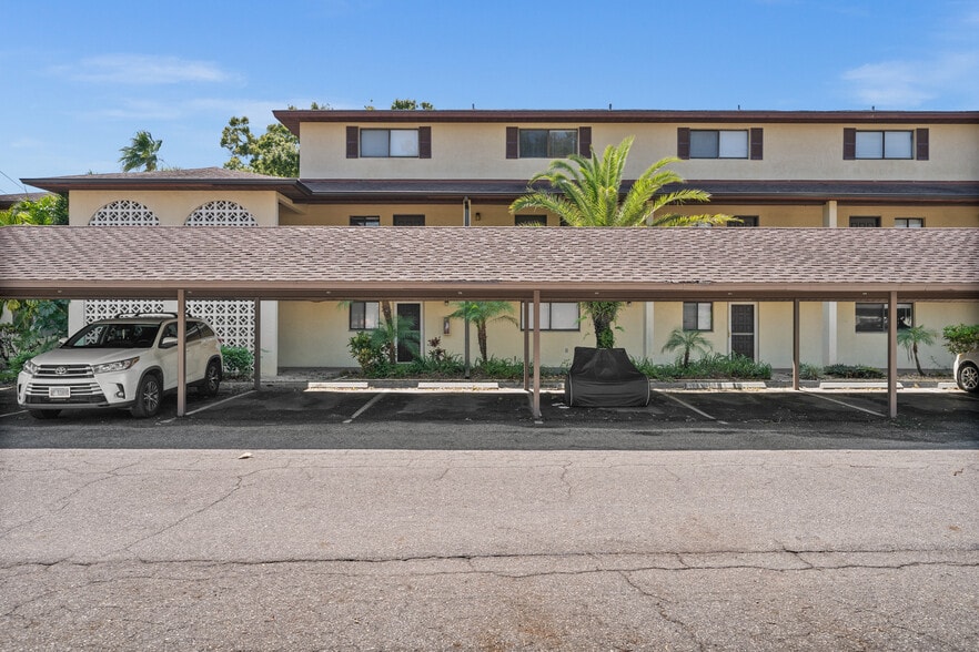 3700 Beneva Rd, Sarasota, FL for sale - Building Photo - Image 2 of 30