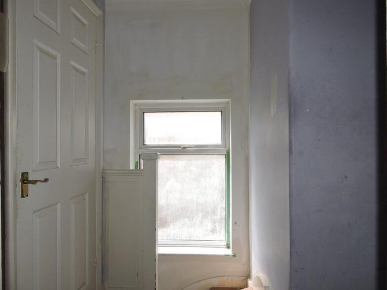 75 Saint Mark's Road, Enfield à vendre - Photo du bâtiment - Image 3 de 27