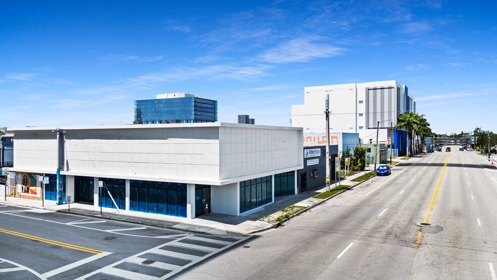 300 NW 29th St, Miami, FL à louer - Photo du bâtiment - Image 2 de 9