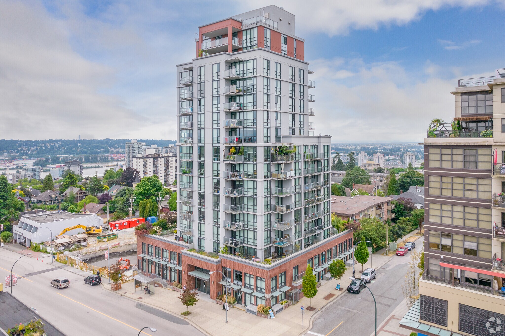 258 6th St, New Westminster, BC for sale Primary Photo- Image 1 of 1