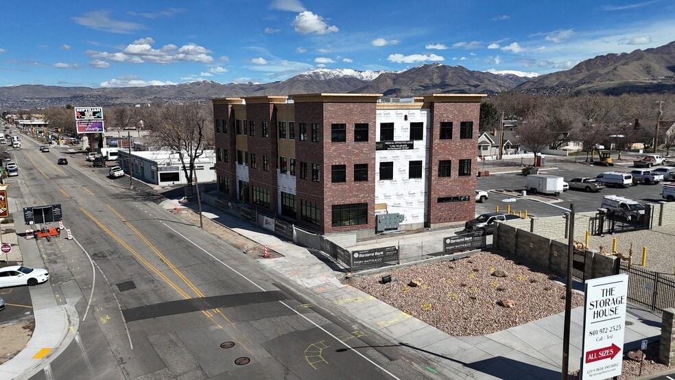 3179 S Highland Dr, Millcreek, UT à louer - Photo du bâtiment - Image 3 de 8