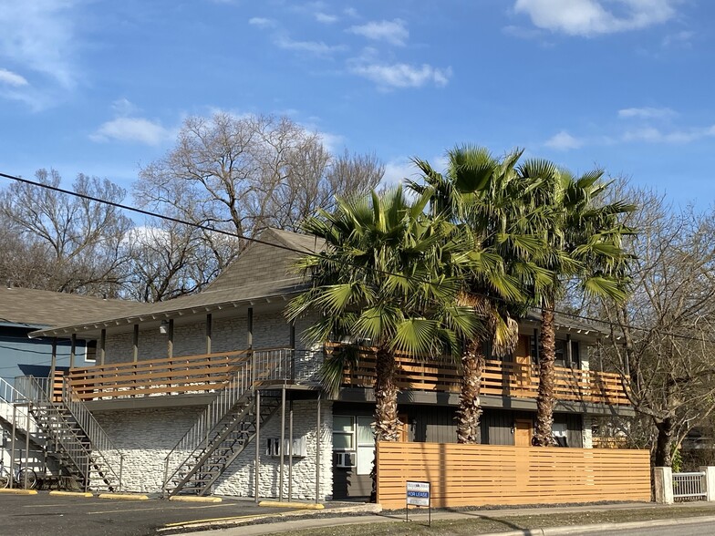 4501 Speedway, Austin, TX à vendre - Photo du bâtiment - Image 1 de 1