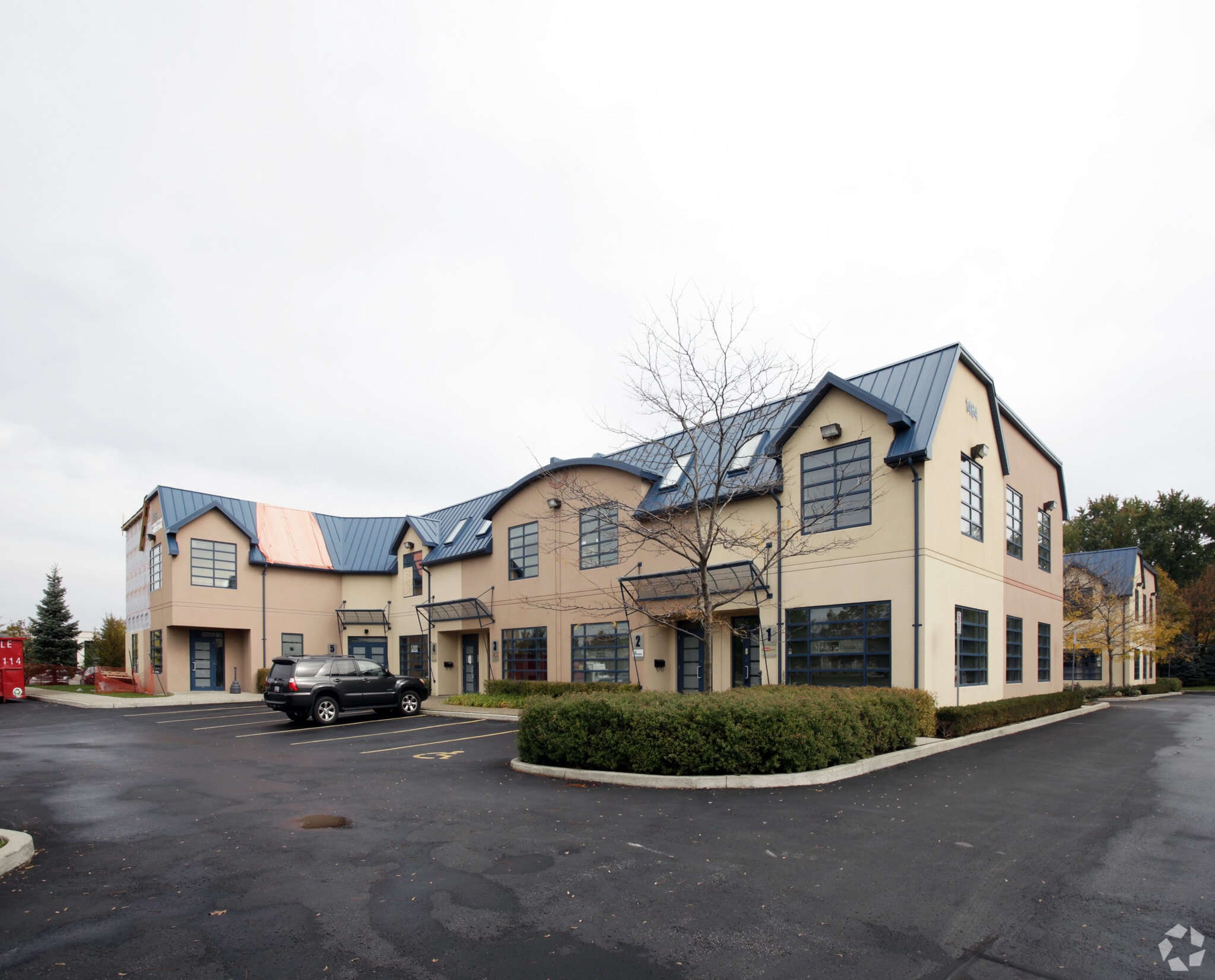 1464 Cornwall Rd, Oakville, ON for lease Primary Photo- Image 1 of 3