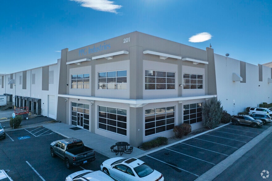201 Ireland Dr, Mccarran, NV for lease - Primary Photo - Image 1 of 4