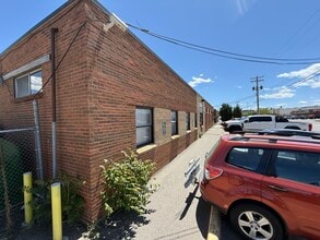 4920 Monaco St, Commerce City, CO for lease Interior Photo- Image 2 of 7