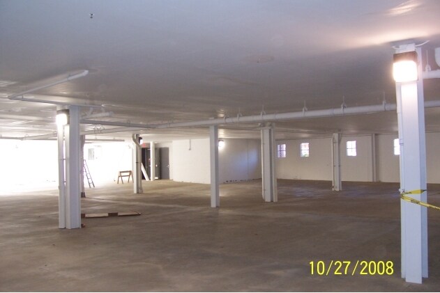 1200 Jefferson Ave, Oxford, MS à louer - Photo du bâtiment - Image 2 de 18