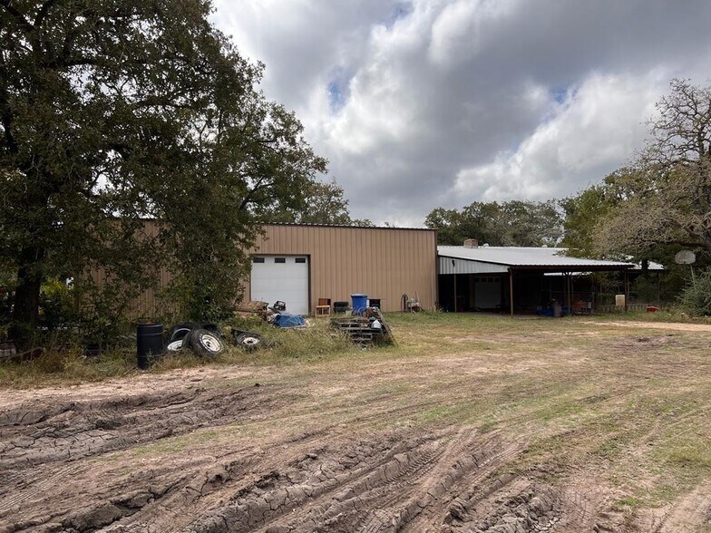 19219 Hog Eye Rd, Manor, TX à louer - Photo du bâtiment - Image 3 de 19
