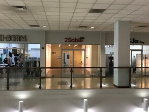 1458 S San Pedro St, Los Angeles, CA for lease Interior Photo- Image 2 of 7