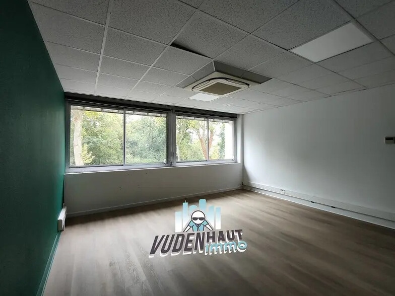 Bureau dans Saint-Jean à louer - Photo intérieure - Image 3 de 9