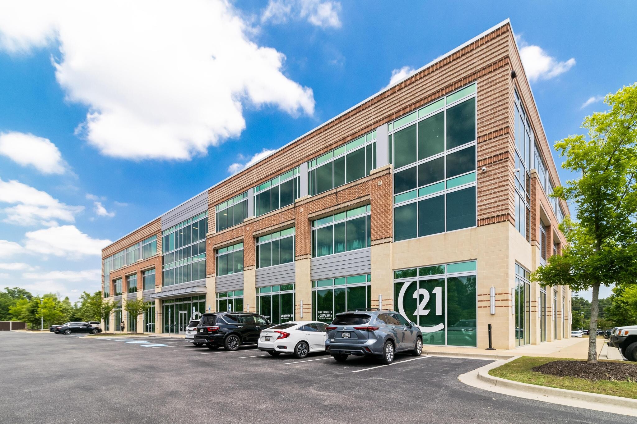 5010 Regency Pl, White Plains, MD for lease Building Photo- Image 1 of 13