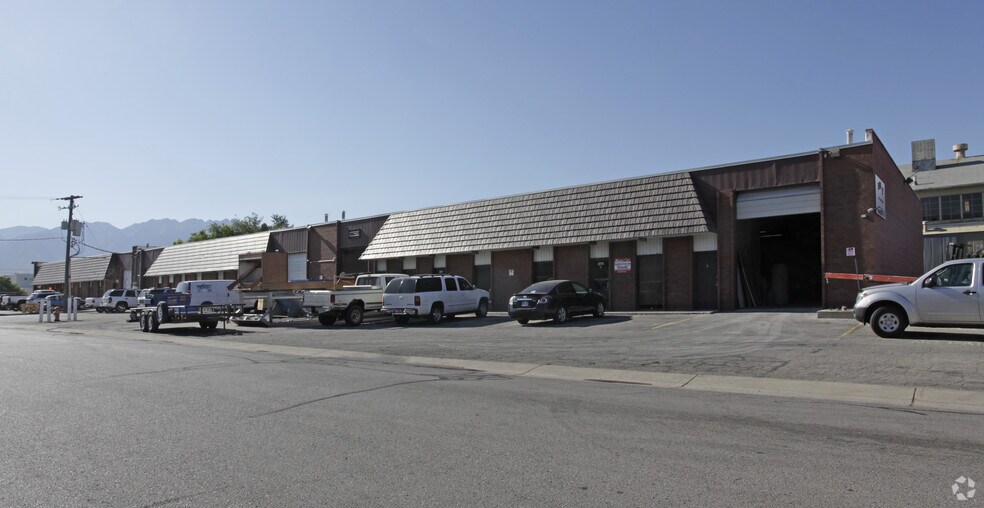 271 W 2950 S, Salt Lake City, UT à louer - Photo du bâtiment - Image 3 de 8