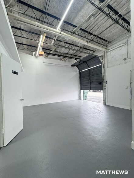 1001-1099 NE 45th St, Fort Lauderdale, FL for lease - Building Photo - Image 2 of 4