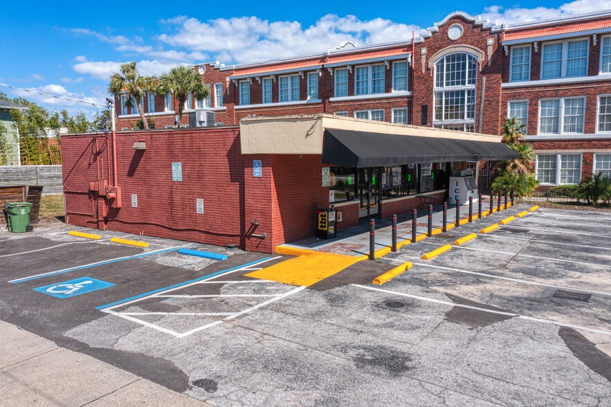 1021 W Swann Ave, Tampa, FL for lease - Building Photo - Image 2 of 3